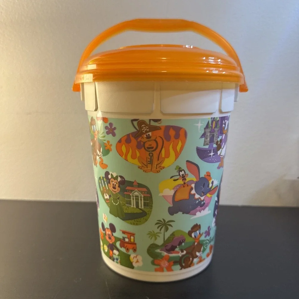 Disneyland‎ Parks 2021 Orange White Retro Style Round Plastic Popcorn Bucket